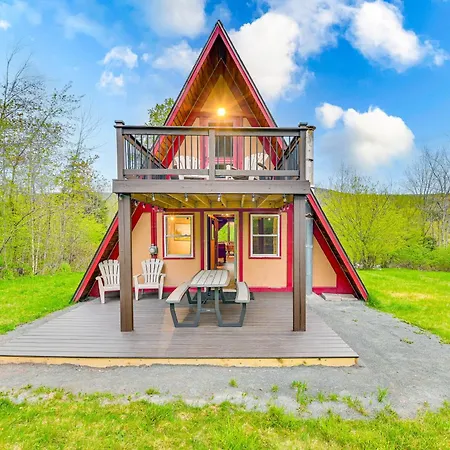 Charming Hunter A-Frame Walk To Ski Lift!